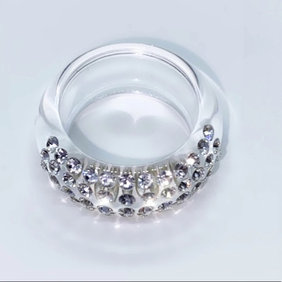 Acrylic Crystal Ring Embellished With Genuine “Crystal Stone Elements” New! - Picture 6 of 14